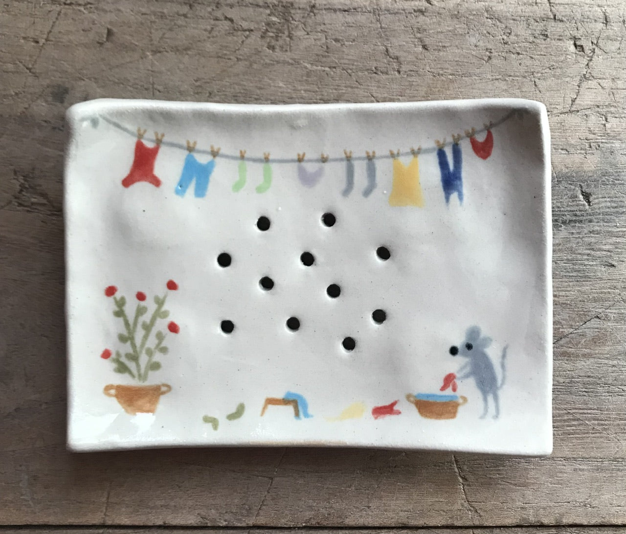 Hanging the laundry 2/ soap holder