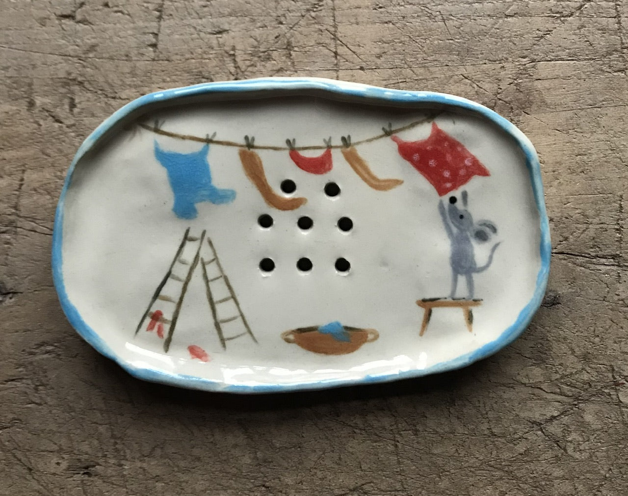 Hanging the laundry 1 / soap holder