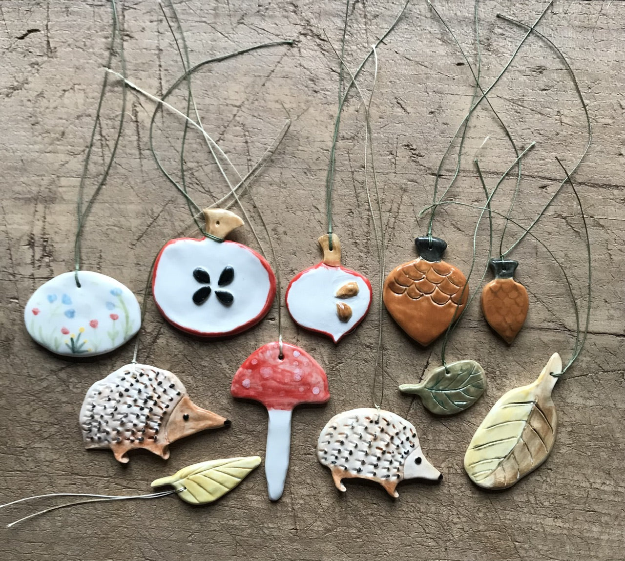 Hanging little decorations- porcelain / flat - variations