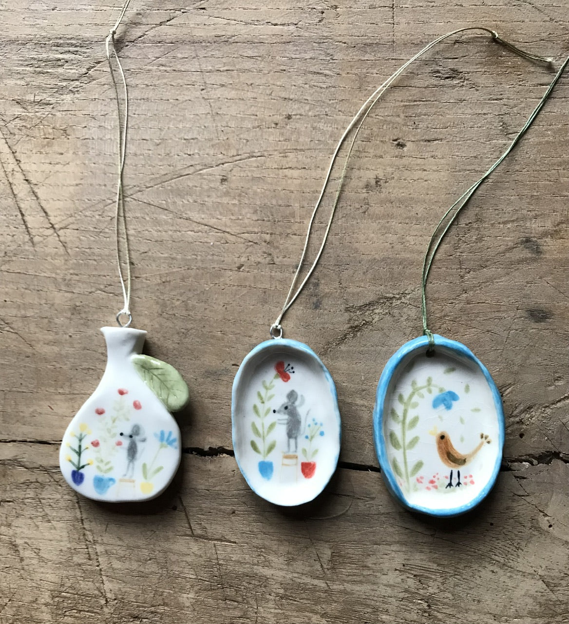 Hanging little decorations- porcelain / flat - variations